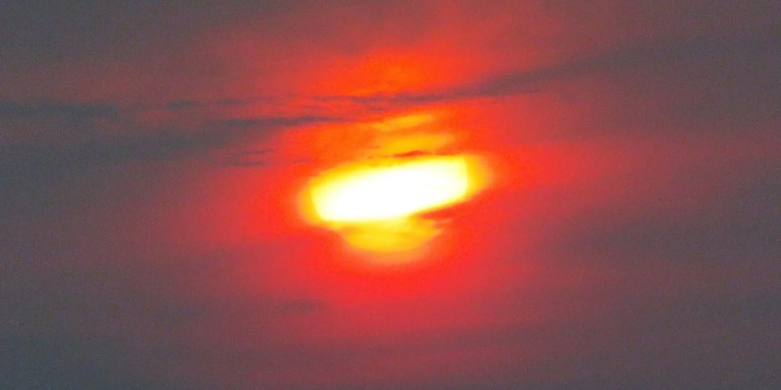 Interesting sunset pics in Alburgh, Vermont last night