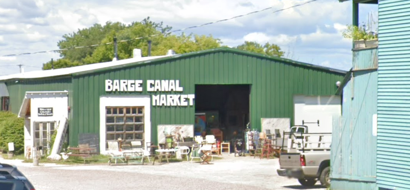 barge canal market location